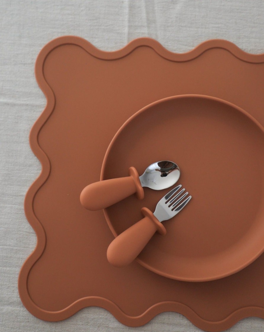 @Home Rommer Plates, Bowls & Cups | Wiggly Placemat | Cinnamon