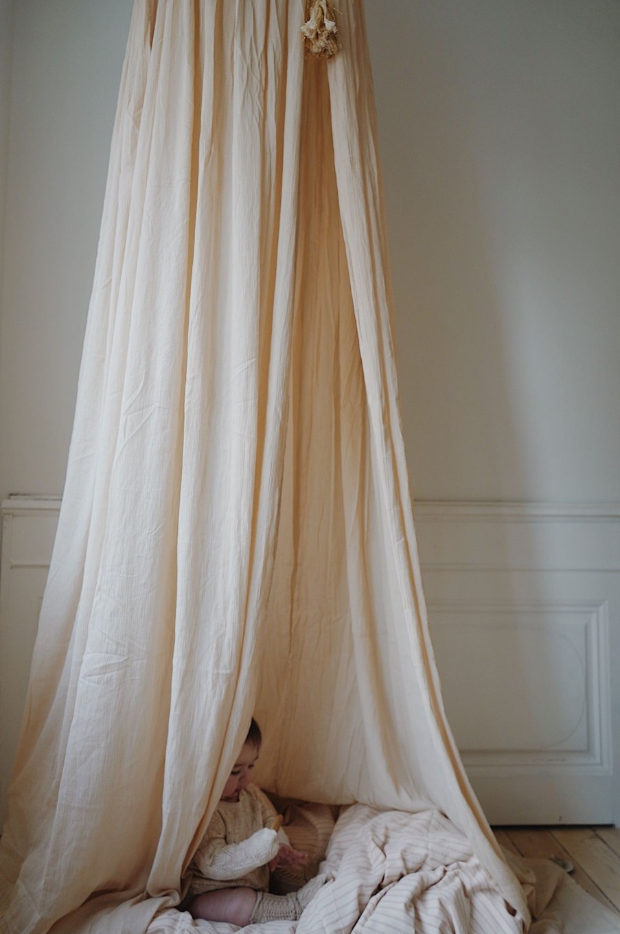 @Home Konges Slojd Mobiles & Wall Hangings | Organic Cotton Bed Canopy | Champagne