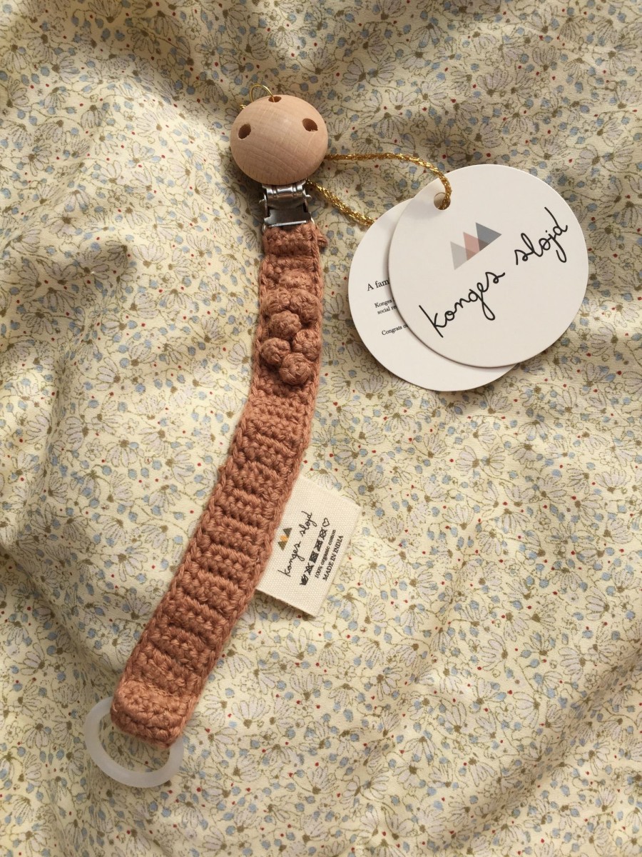 Baby Konges Slojd Pacifiers, Clips & Teethers | Knitted Organic Cotton Pacifier Clip | Sahara