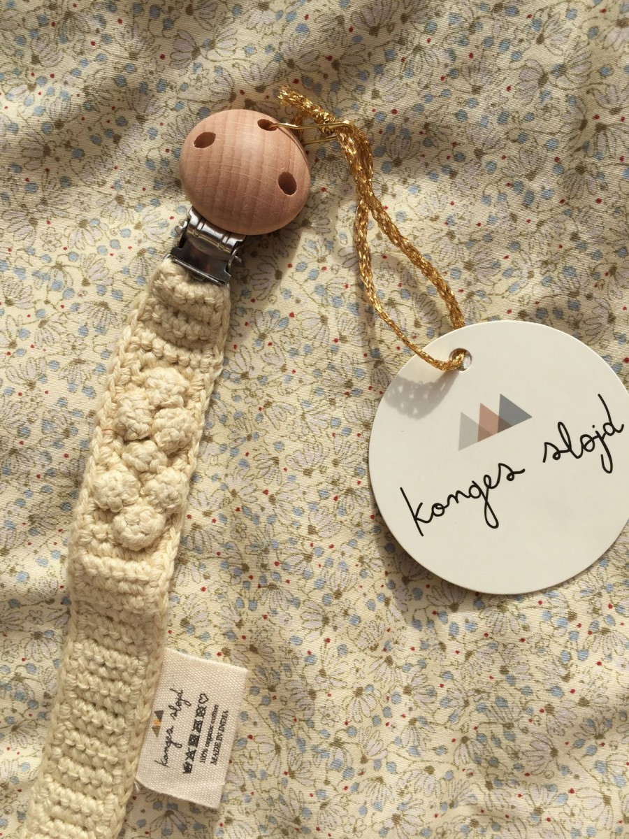 Baby Konges Slojd Pacifiers, Clips & Teethers | Knitted Organic Cotton Pacifier Clip | Cream